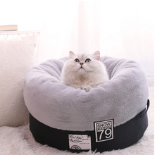 Load image into Gallery viewer, Cozy Pet Bed for Cat and Dog - WOW BRANDZ