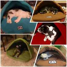 Load image into Gallery viewer, 6 Colors Soft Polar Fleece Pet Beds Winter Warm Pet Heated Mat - WOW BRANDZ
